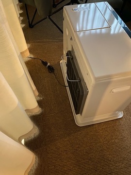 暖房器具の電源コードによる転倒事故にご注意下さい