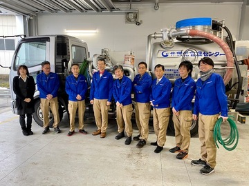 働く姿をカメラに！職場の卒アル作成中